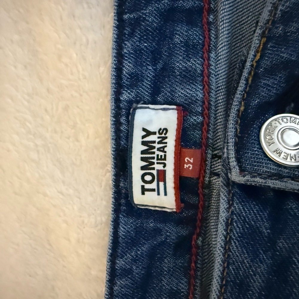 Tommy Jeans Denim Mini Skirt Med Wash Raw Hem Side Zips Blue Sz 32 Biker Plus Sz - Picture 8 of 9